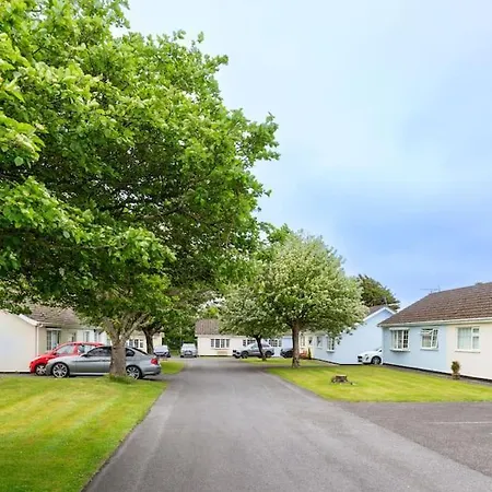 Immaculate Gower Getaway With Pool & Facilities Villa Swansea Exterior photo
