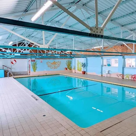 Immaculate Gower Getaway With Pool & Facilities Villa Swansea Exterior photo